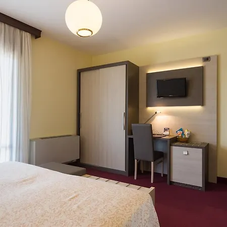Park Ristorante Ca' Bianca Hotel 3*