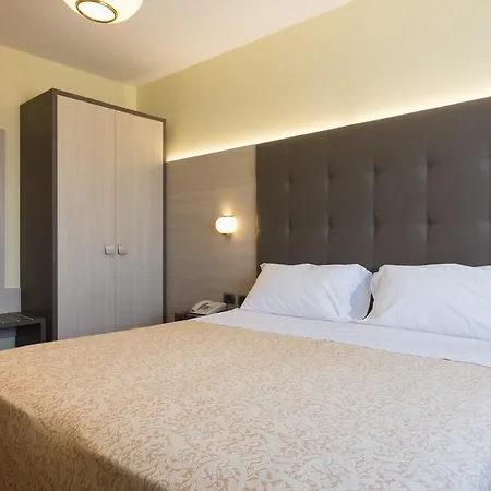 Hotel Park Ristorante Ca' Bianca 3*