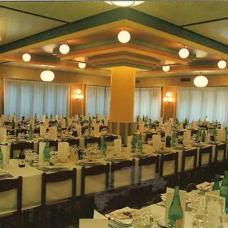 Отель Park Ristorante Ca' Bianca 3*